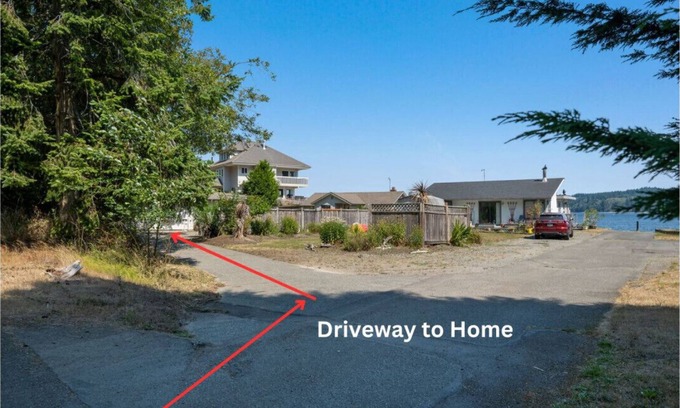 Gig Harbor Apartment | 116 - Inviting Waterfront Haven ~BBQ