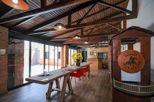 Foz do Iguacu House | 12 Hóspedes - Piscina Àgua Salgada e Área Gourmet