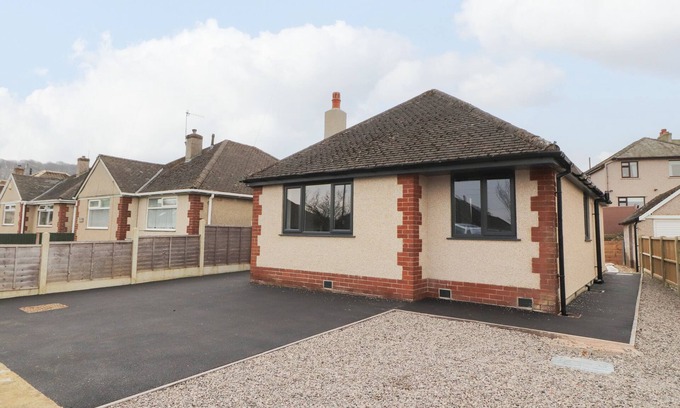 Bolton Le Sands Cottage | 12 MEREFELL ROAD, romantic, with a garden in Bolton Le Sands