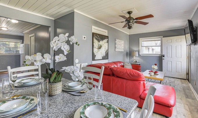 Lakeview  Jefferson County Apartment | 12 Mi to Lake Access: Port Arthur Apt w/Yard