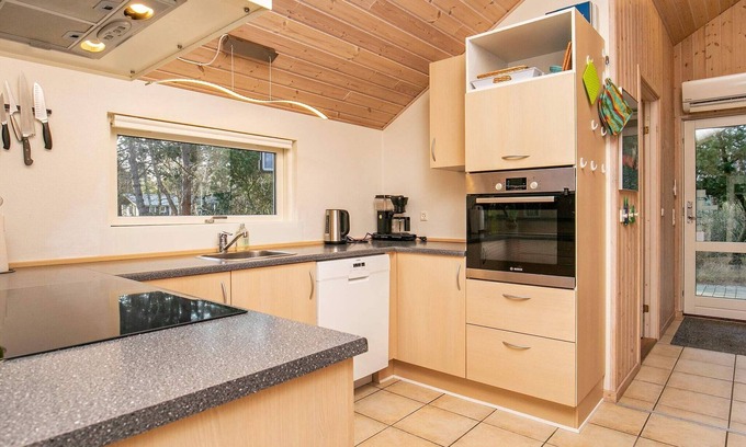Kramnitse House | 12 person holiday home in Rødby