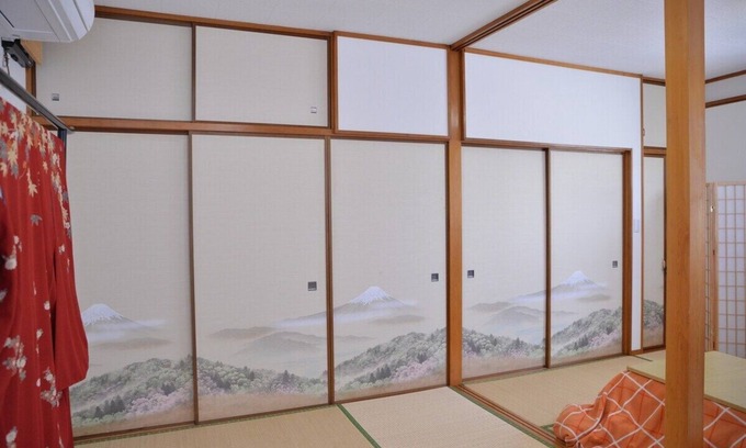 Minamikoiwa House | 12 tatami Japanese style room ■ Spacious 3DK ■ Close to the shopping arcade