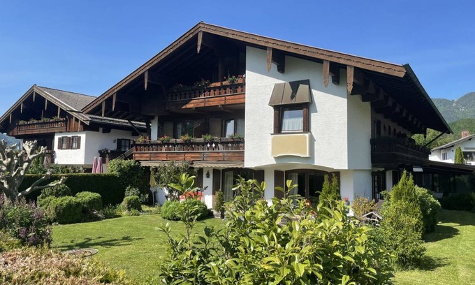 Unterwoessen Apartment | 120 m² Apartment ∙ 2 bedrooms ∙ 4 guests