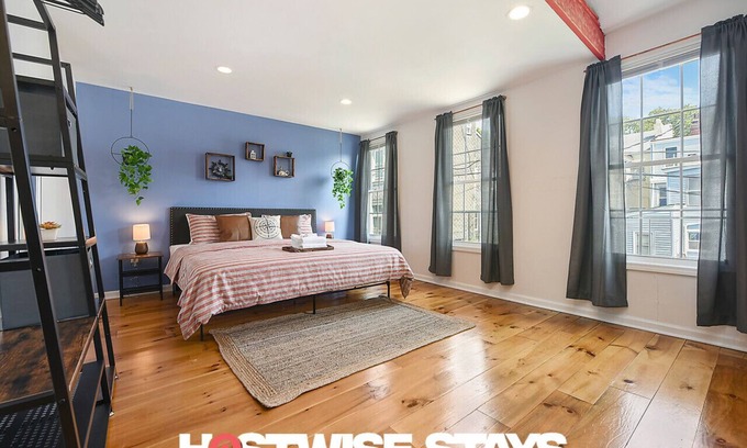 East Allegheny House | 1207 Ocala - Boat House - North Side