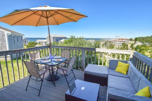 North Truro House | 12218 - Beautiful Views of Cape Cod Bay Access to Private Beach Easy Access to P-Town