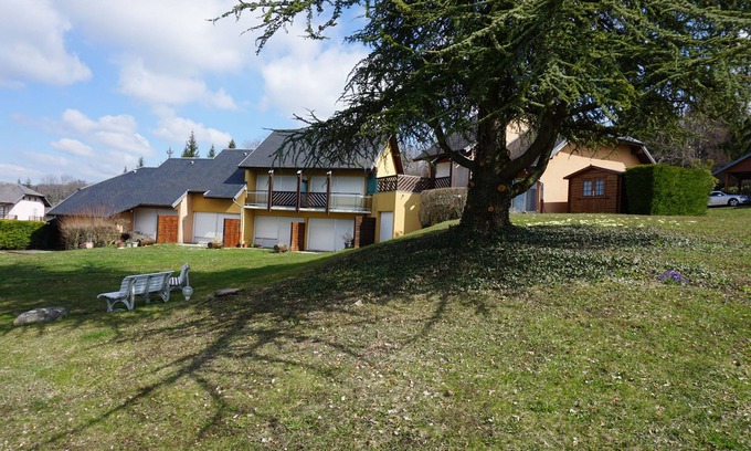 Pugny-Chatenod Apartment | 127 - T1 bis duplex near Lac du Bourget