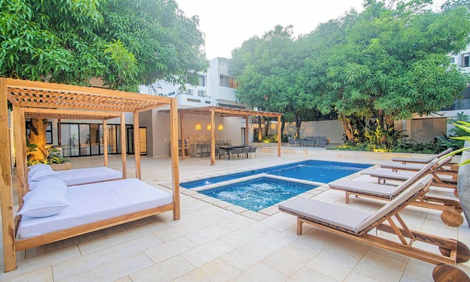 Bocagrande Villa | 12BR Luxury Cartagena Villa – Downtown, Pool, Maid, Free Airport Pickup