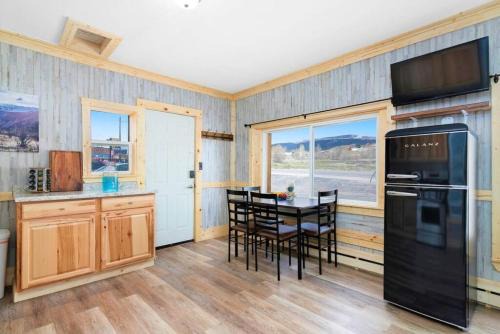 Leadville Apartment | 12Private Room with Kitchen Dog Friendly Leadville