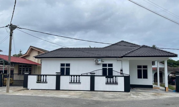 Wakaf Che Yeh House | 13 Avenue Homestay