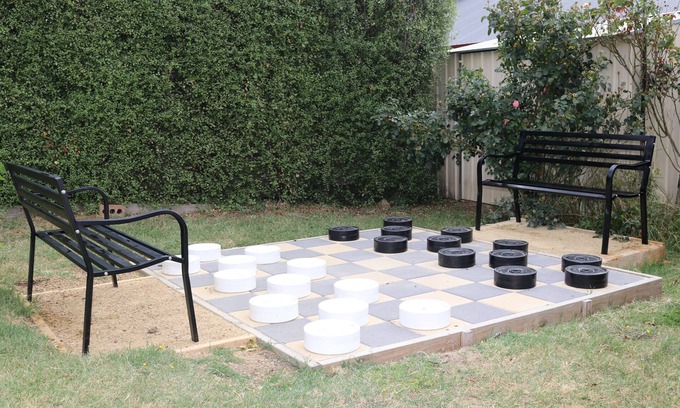 Sebastopol House | 13 bedrooms,6.5 bathroom, sleeps 40+, playgrounds, giant checkers, table tennis