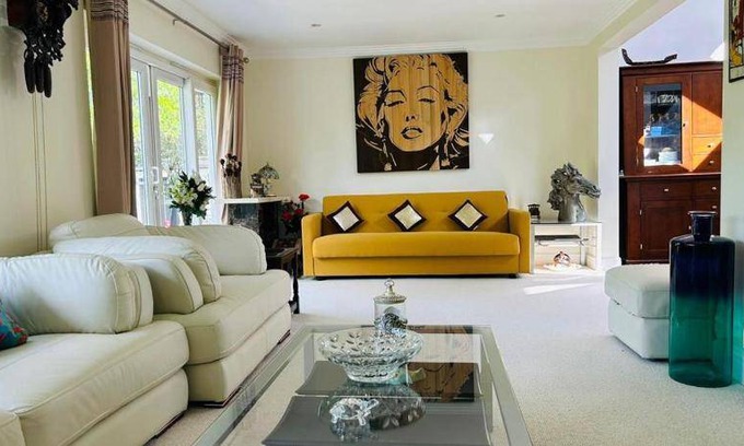 Staines Bed & Breakfast | 13 m² Bed and breakfast ∙ 1 bedroom ∙ 2 guests
