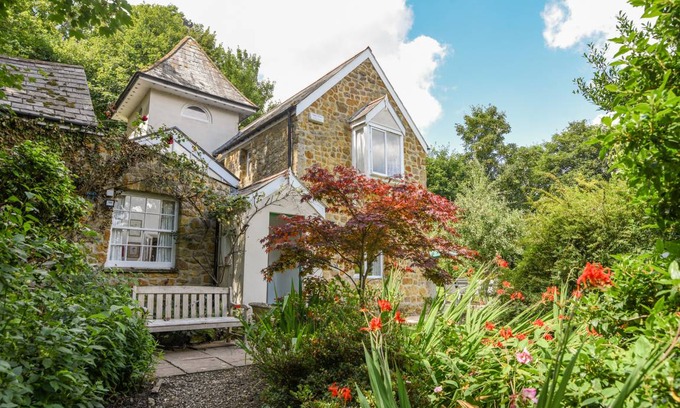 Chideock Cottage | 130 m² Cottage ∙ 3 bedrooms ∙ 6 guests