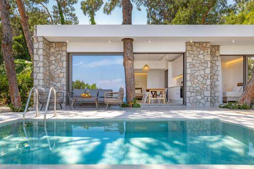 Faliraki Villa | 130 m² Villa ∙ 3 bedrooms ∙ 6 guests
