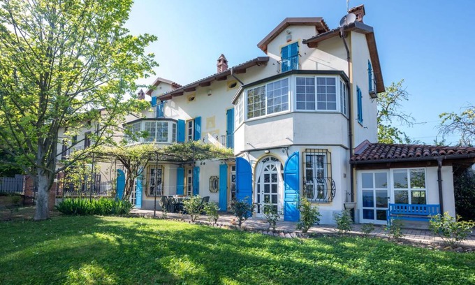 San Damiano dʼAsti Villa | 130 m² Villa ∙ 3 bedrooms ∙ 6 guests
