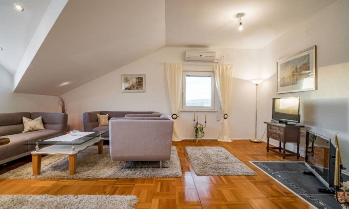 Sukosan Apartment | 135 m² Apartment ∙ 3 bedrooms ∙ 6 guests