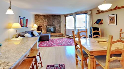 Dillon House | 135 Marina Place