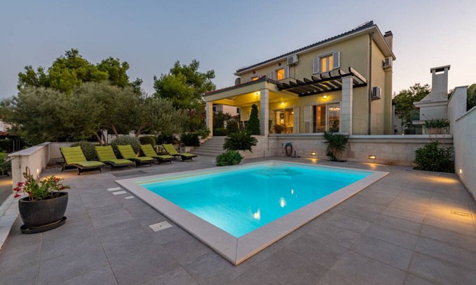 Kukljica Villa | 137 m² Villa ∙ 4 bedrooms ∙ 8 guests
