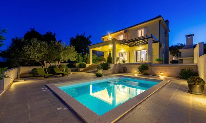 Kukljica Villa | 137 m² Villa ∙ 4 bedrooms ∙ 8 guests