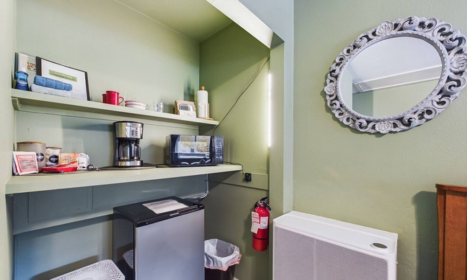 Orick Apartment | 13B Bears Den Single Room at the Meadow Site