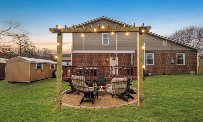 Summerlee Apartment | 13mins to NRG ⭑ HotTub ⭑ FirePit ⭑ GameRoom