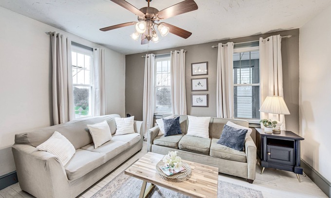 Rossville House | 14 Mi to Skiing: Dutch Country 'River Haven' Home