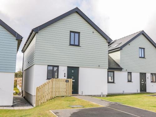 Brynteg House | 14 Parc Delfryn