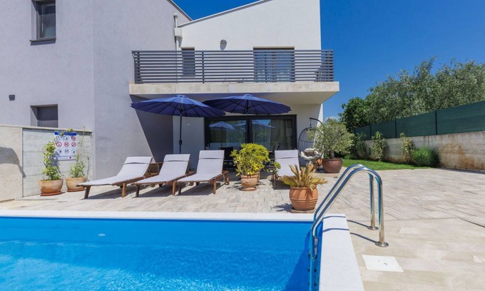 Vrznaveri Other | 140 m² Accommodation ∙ 3 bedrooms ∙ 6 guests