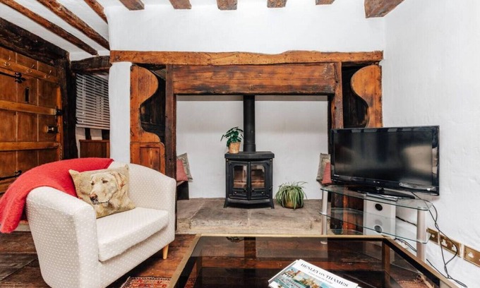 Henley-on-Thames Cottage | 1400Cottage – An enchanting unique stay