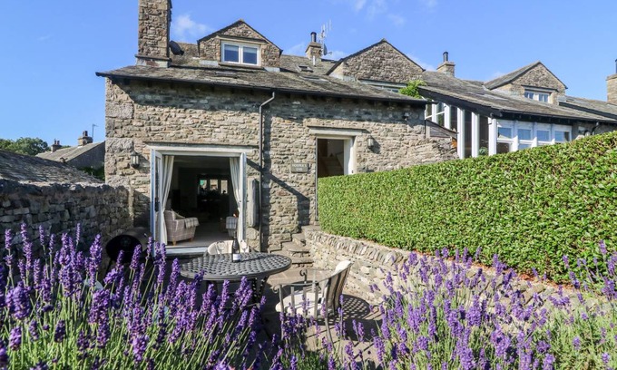 Sedgwick Cottage | 145 m² Cottage ∙ 4 bedrooms ∙ 8 guests