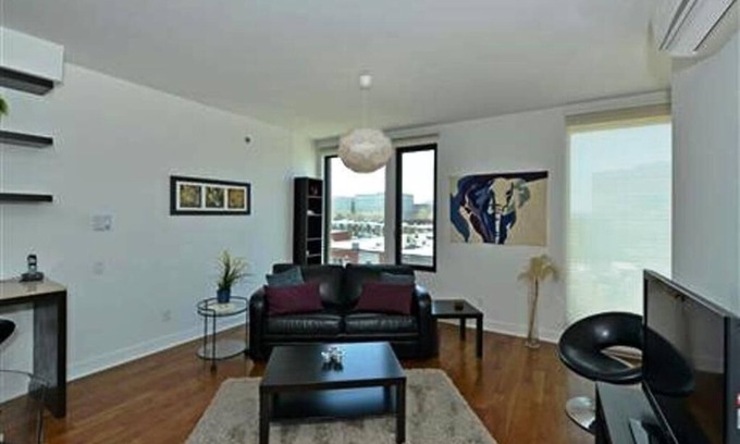 La Petite-Patrie Condo | #146 Gorgeous, Tastefully Furnished APT in Rosemont