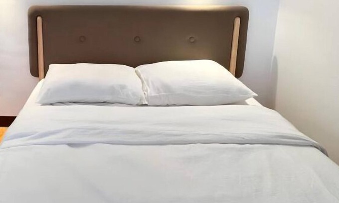 Sasa Condo | 14min From Airport, 1BR Queen Bed, WFH Ready Pet Friendly, 7min to Samal Ferry
