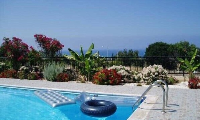 Kissonerga Villa | 15% DISCOUNT 27/8-3/9! nSPACIOUS 3 BED FAB VILLA, WIFI, SEA/SUNSET, POOL, BEACH