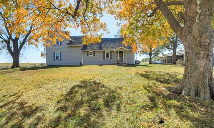 Drexel House | 15 Mi to La Cygne Lake: Peaceful Ranch Home