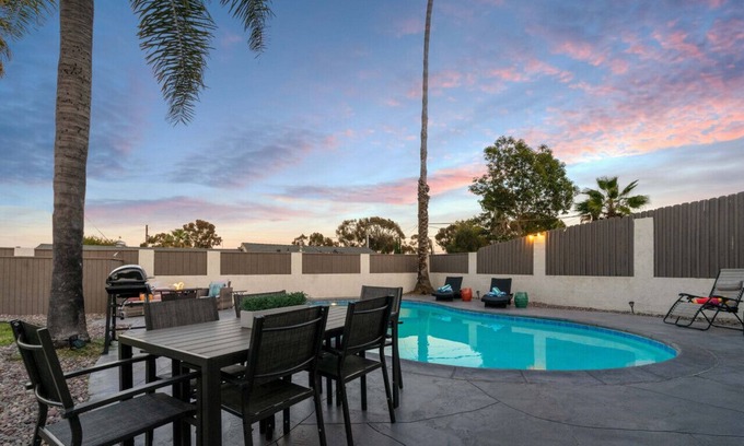 Fletcher Hills House | 15 min to SD! Air Conditioning and Game Room