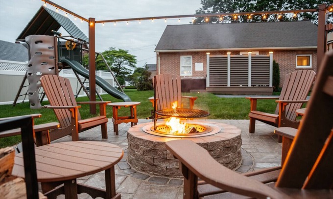 Intercourse House | 15 min to Sight&Sound-hot tub-ev-plug-500+MBPS-firepit