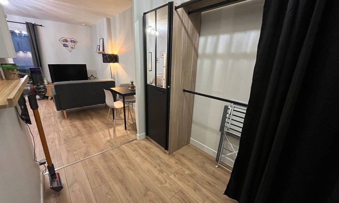 Crecy-en-Brie Apartment | 15 minutes from Disneyland Paris