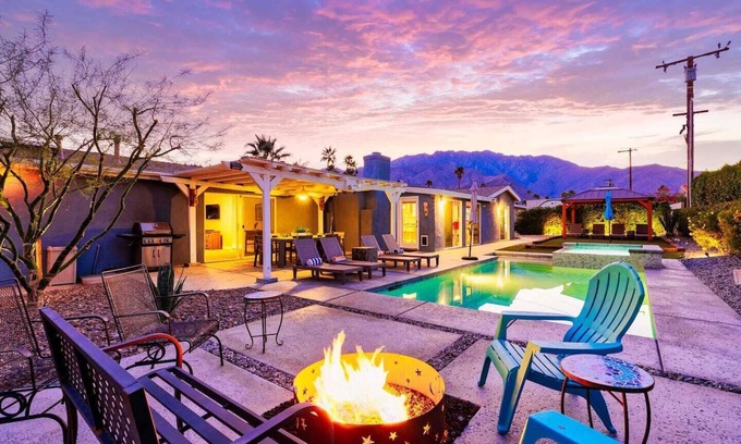 Desert Park Estates House | 15% Off Sept! Family Fun, W/Pool, Hot Tub, FirePit