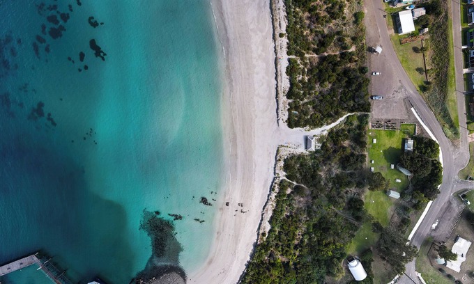 Dudley East House | 15% Off Weekly | Ocean-View | Penneshaw Lookout