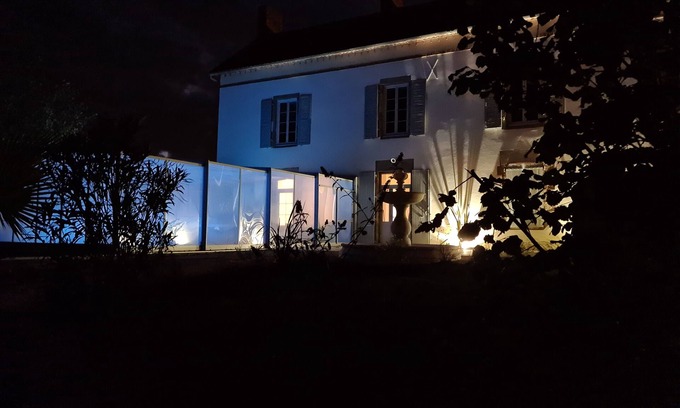 Bournezeau House | 15-person gîte with indoor/heated pool and spa