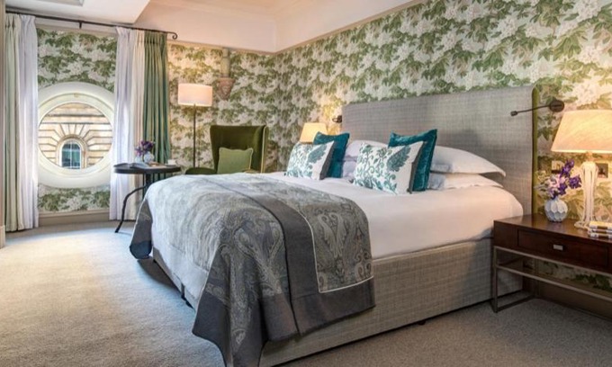 West Bromwich Apartment | 150 high street west bromwich
