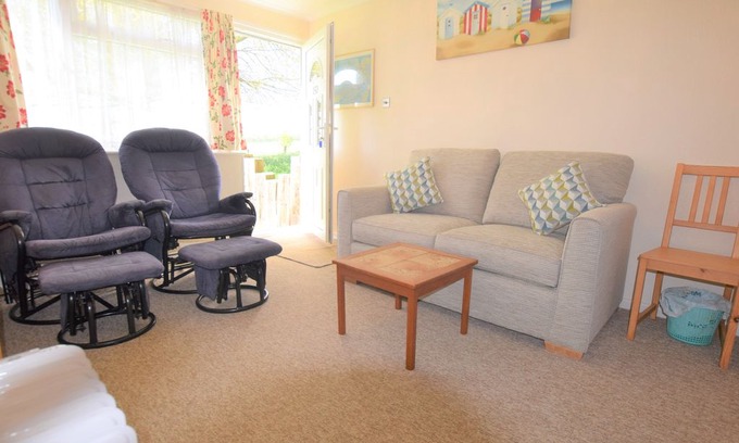 Sandown Villa | 150 Sandown Bay Holiday Centre