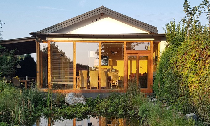 Markt Sankt Martin House | 150m2 Haus + 70m2 Yogaraum + 4000 m2 Garten + Jurte