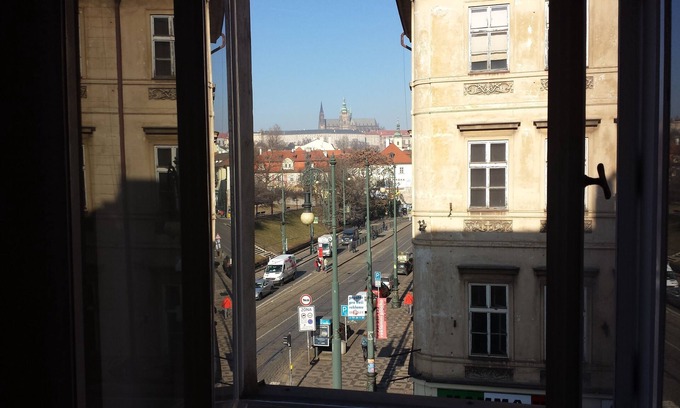 Smichov Apartment | 150m2 Lux. Flat - Castle View, Breakfast incl.