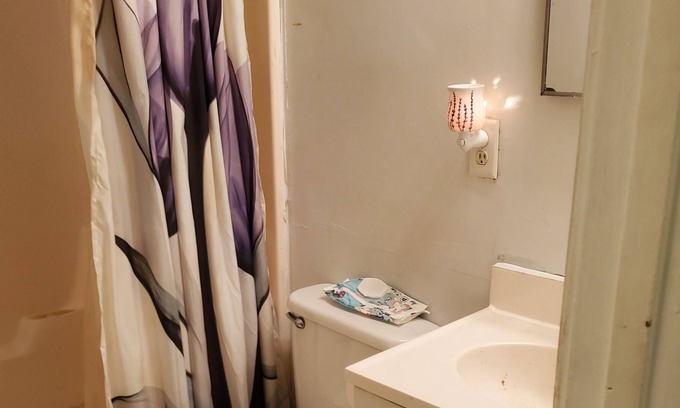 Norfolk House | 1553 Serenity