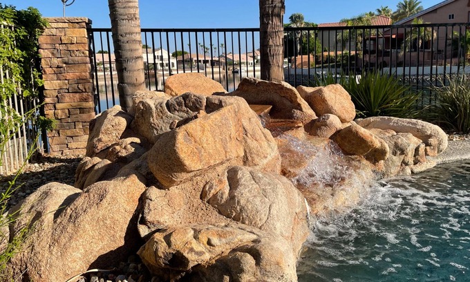 Arrowhead Lakes House | 160’ on Arrowhead Lakes, Mountain View’s, Attractive, well maintained home.