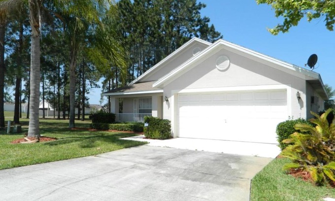 Florida Pines Villa | 161 Pinedale Drive Villa #49105 Villa
