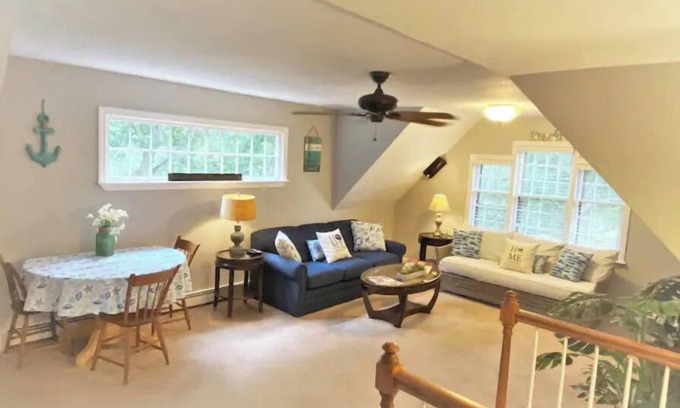 Chiltonville House | 1620 Retreat - Walk to BID Hosp, Private suite