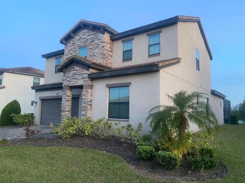 Haines City House | 166KB - Balmoral Resort