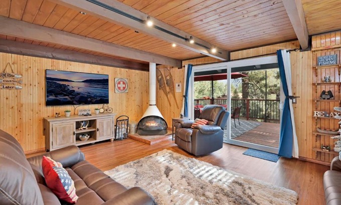 Big Bear City Ski Chalet | 1690 - Catching Serendipity Cabin