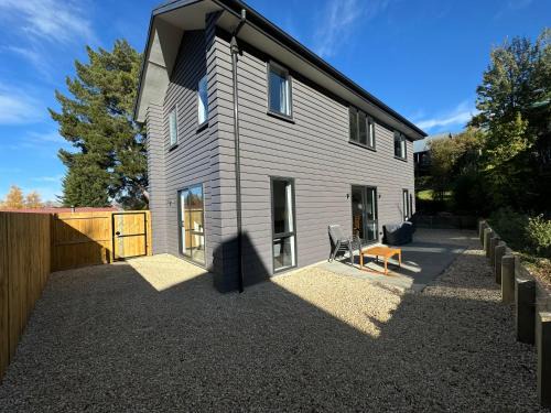 Hanmer Springs House | 16b Alpine Avenue